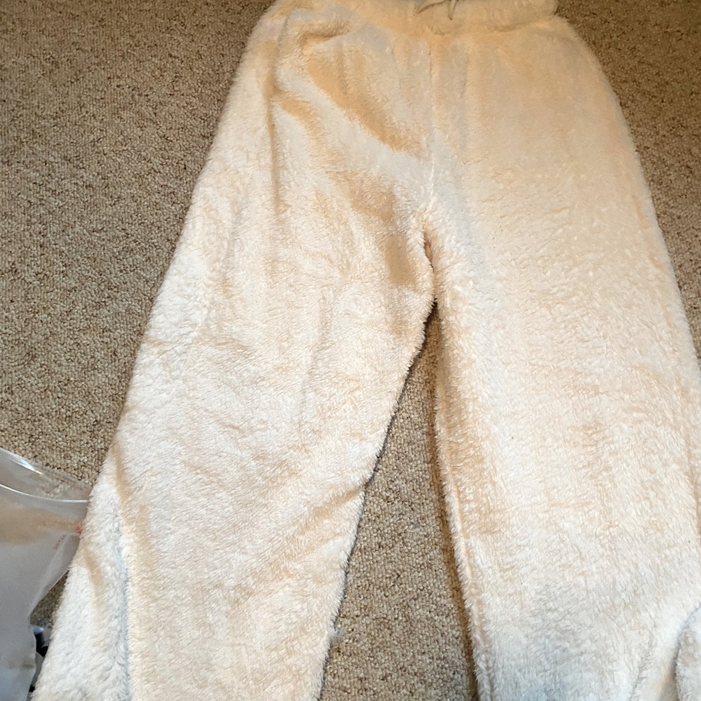 Fuzzy Cream/white pajama pants. Size 4. New